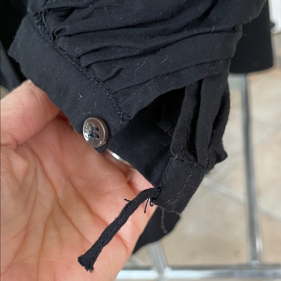 Acacia Elegant Black Blouse - Picture 6 of 6